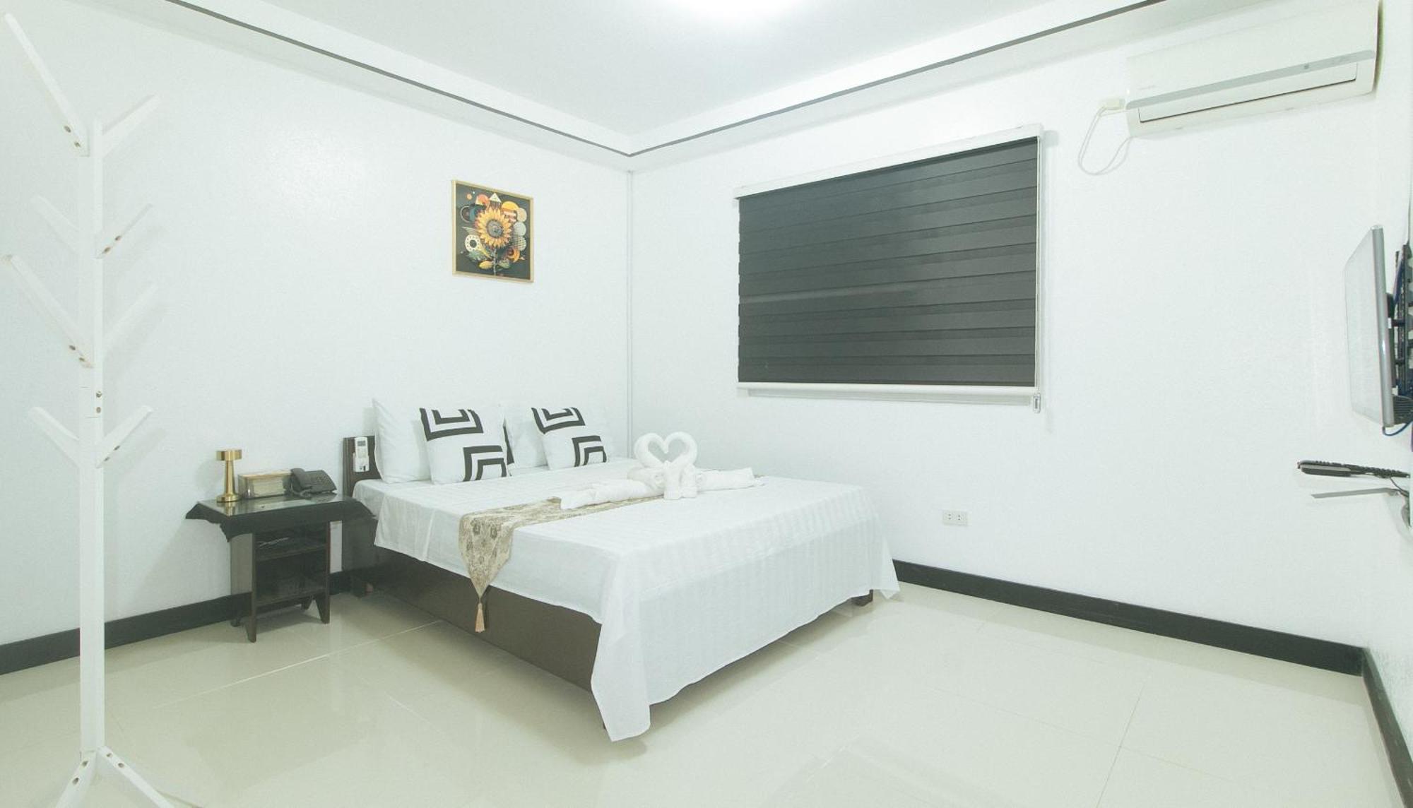 Lavita By Reddoorz Angeles Exterior foto